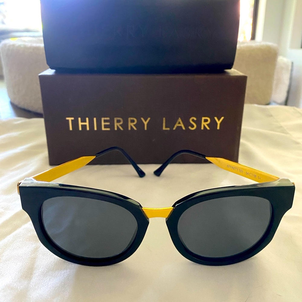 Thierry Lasry 😎 Narcissy Cat Eye Sunglasses